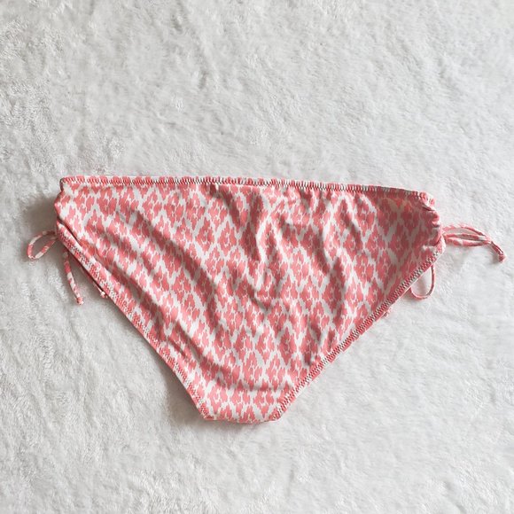 A PEA IN A POD Maternity Printed Bikini Bottom SZ L - Picture 4 of 11